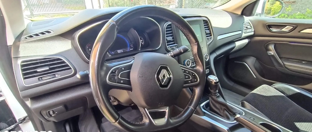 Renault Megane cena 43900 przebieg: 201138, rok produkcji 2018 z Chełm małe 232